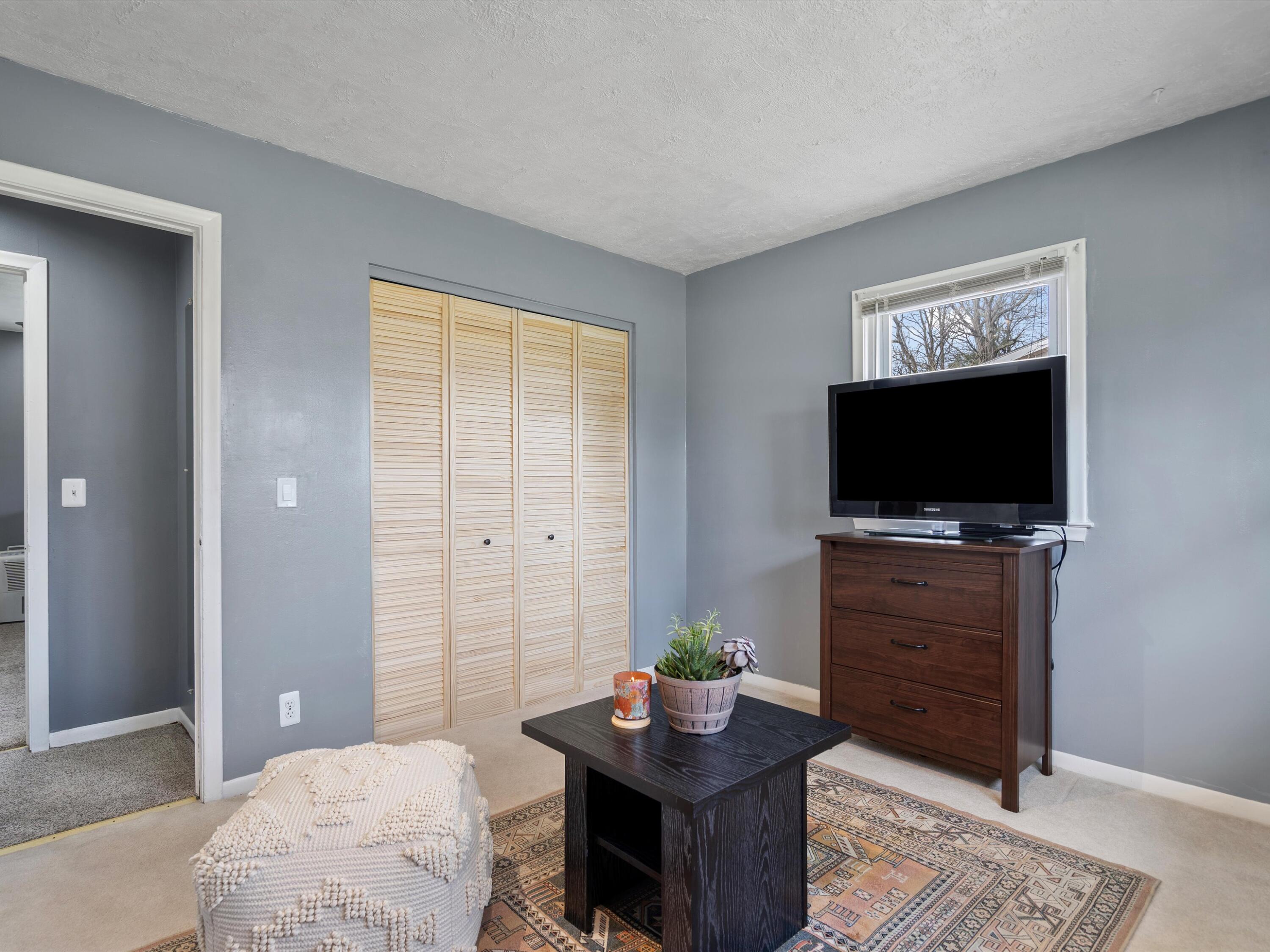 48737 Dequindre Road Rochester Hills, MI 48307 - Photo 28 of 33 29-DSC04808