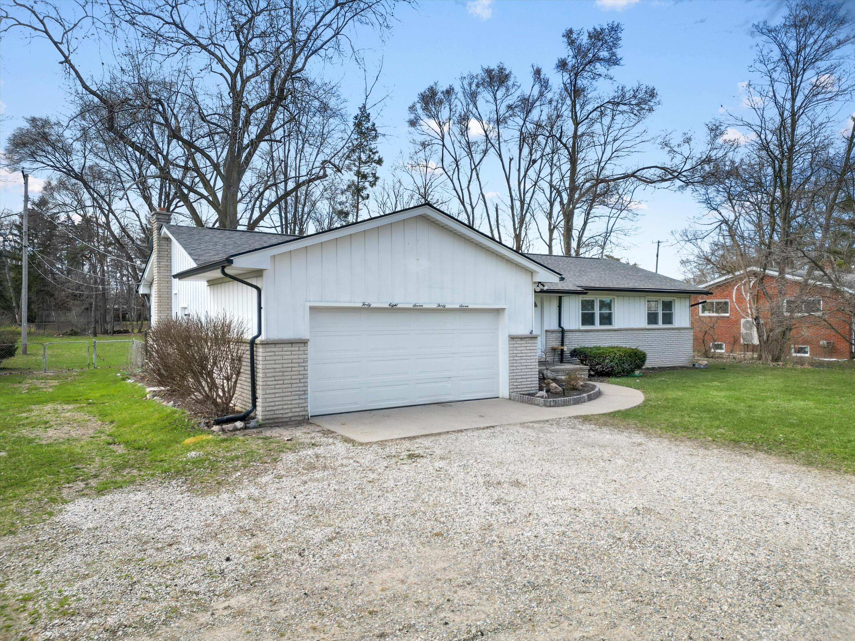 48737 Dequindre Road Rochester Hills, MI 48307 - Photo 5 of 33 06-DJI_0320