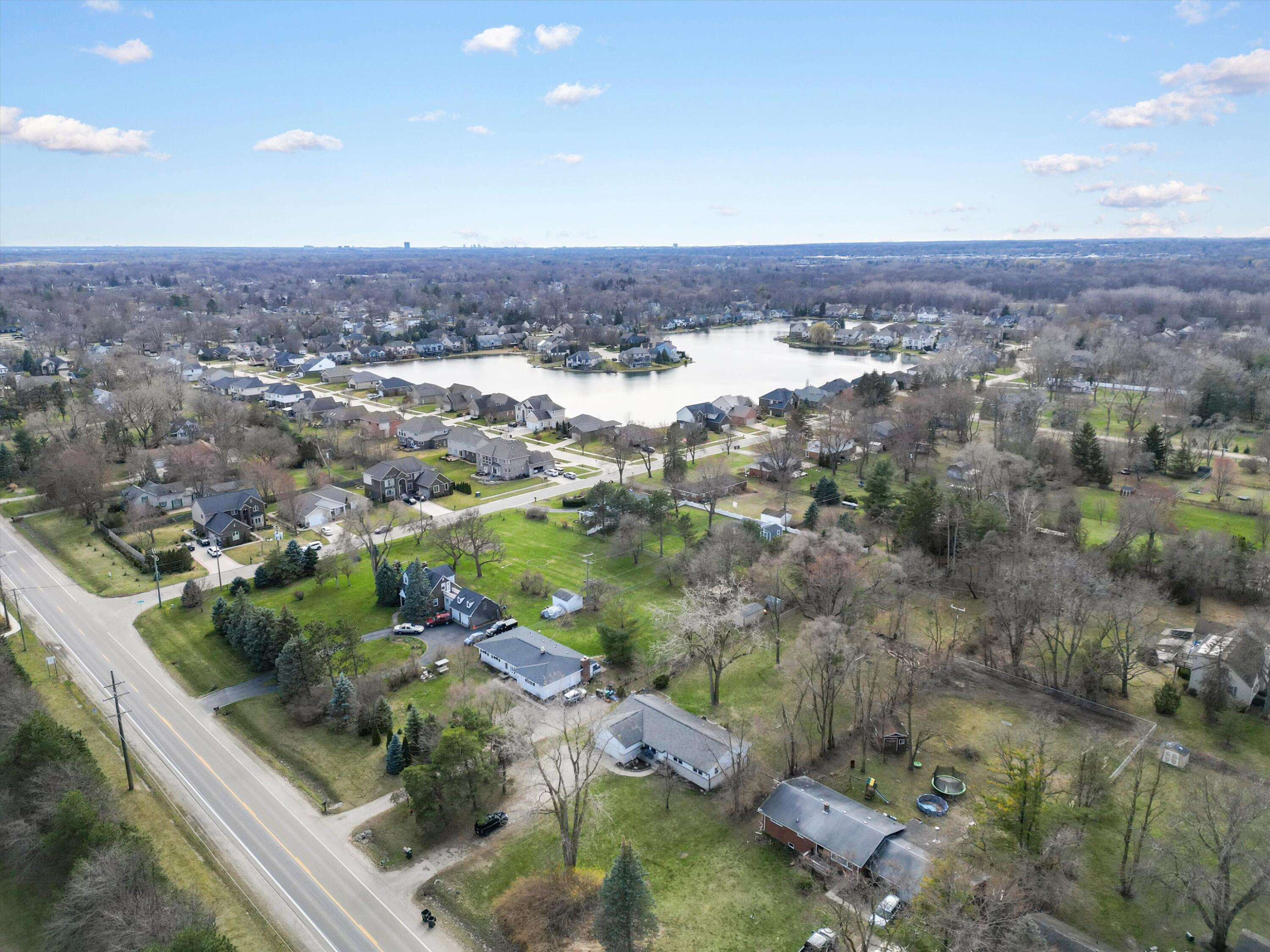 48737 Dequindre Road Rochester Hills, MI 48307 - Photo 9 of 33 10-DJI_0341