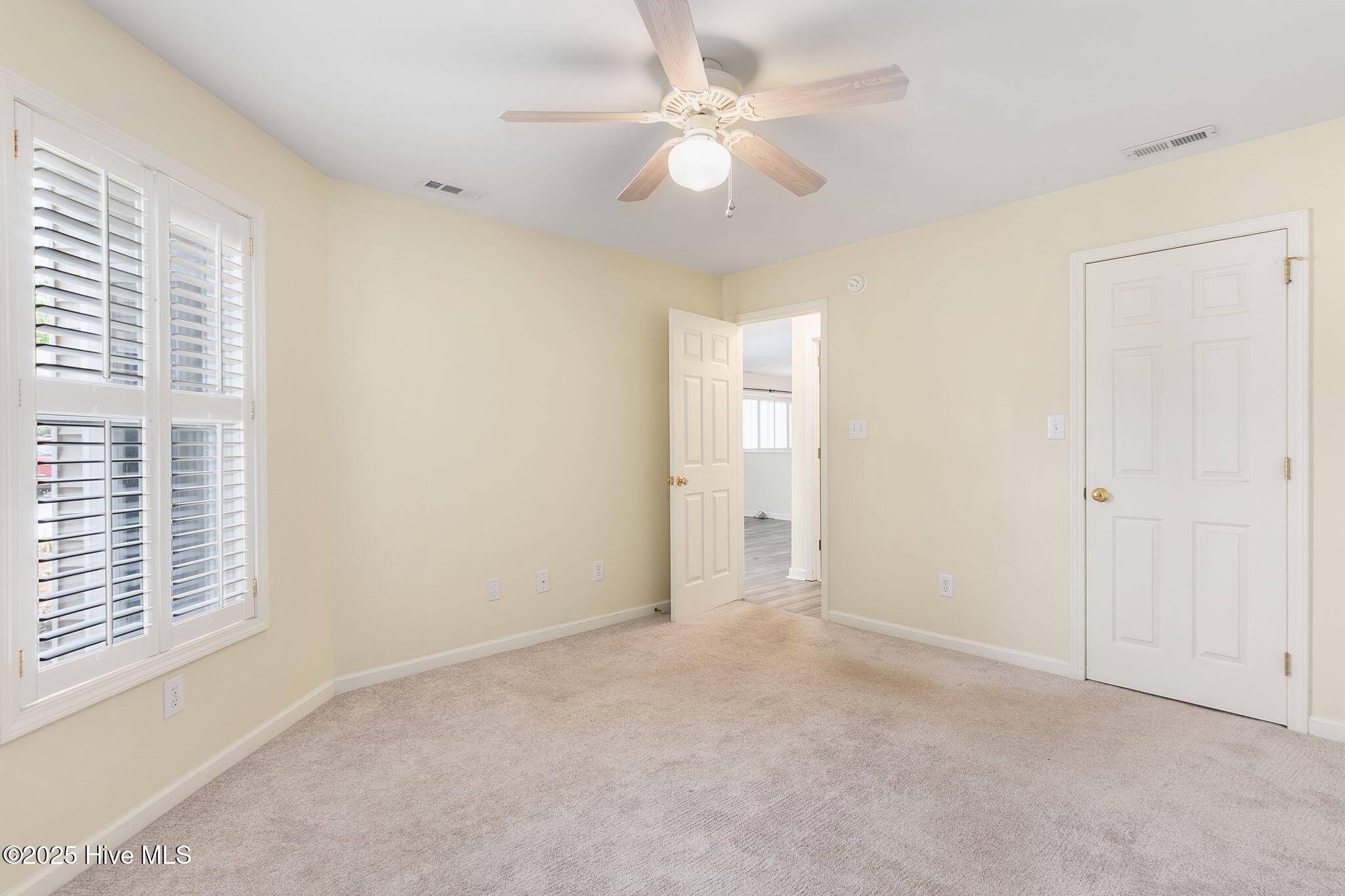 424 Commerce Avenue, Unit A Morehead City, NC 28557 - Photo 23 of 24 2nd Bedroom