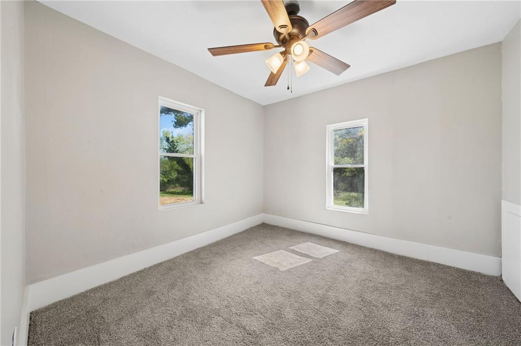 1856 Dime Road Vandergrift, PA 15690 - Photo 14 of 34
