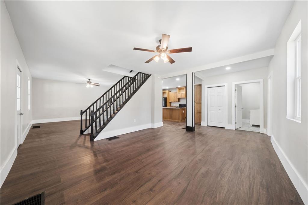 1856 Dime Road Vandergrift, PA 15690 - Photo 5 of 34