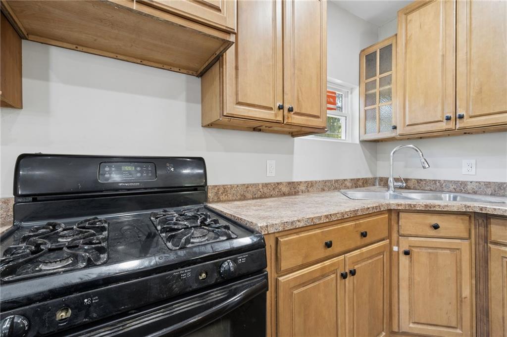 1856 Dime Road Vandergrift, PA 15690 - Photo 10 of 34