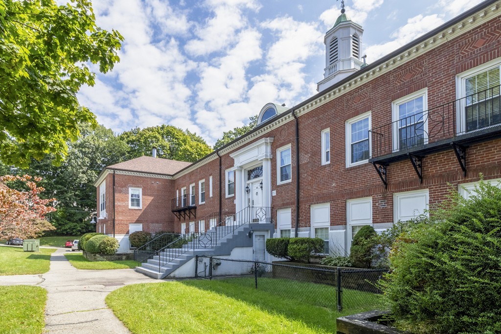 35 Eldridge Road, Unit 104 Boston, MA 02130 - Photo 14 of 20 Gallery Image 14
