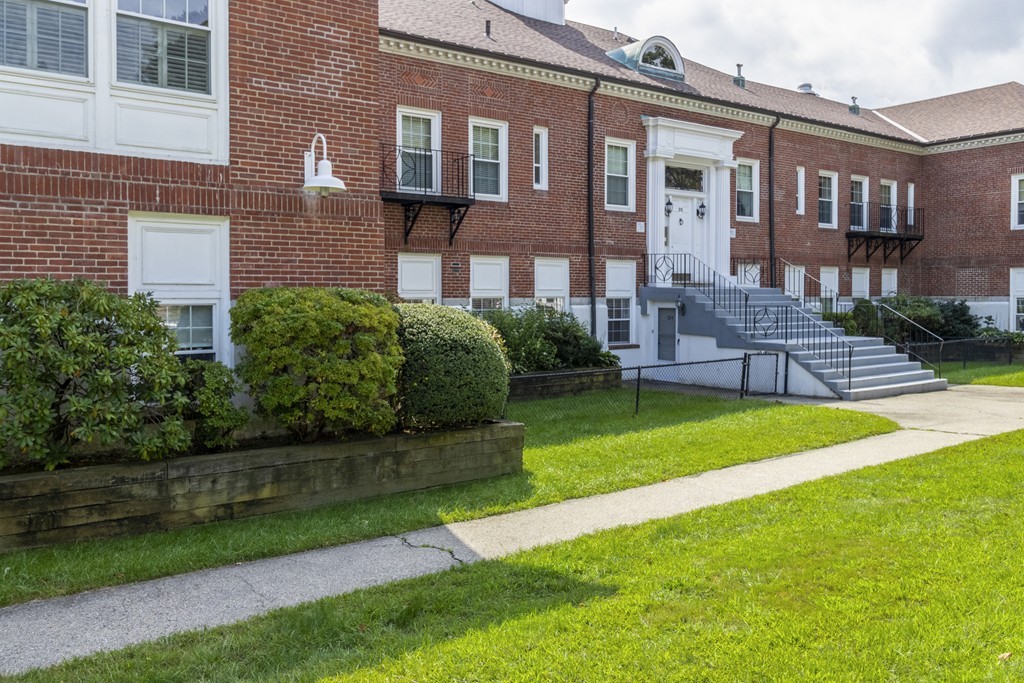 35 Eldridge Road, Unit 104 Boston, MA 02130 - Photo 15 of 20 Gallery Image 15