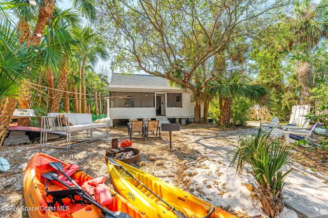 $2,150 | 1365 Pineapple Avenue, Unit S, Melbourne, FL 32935