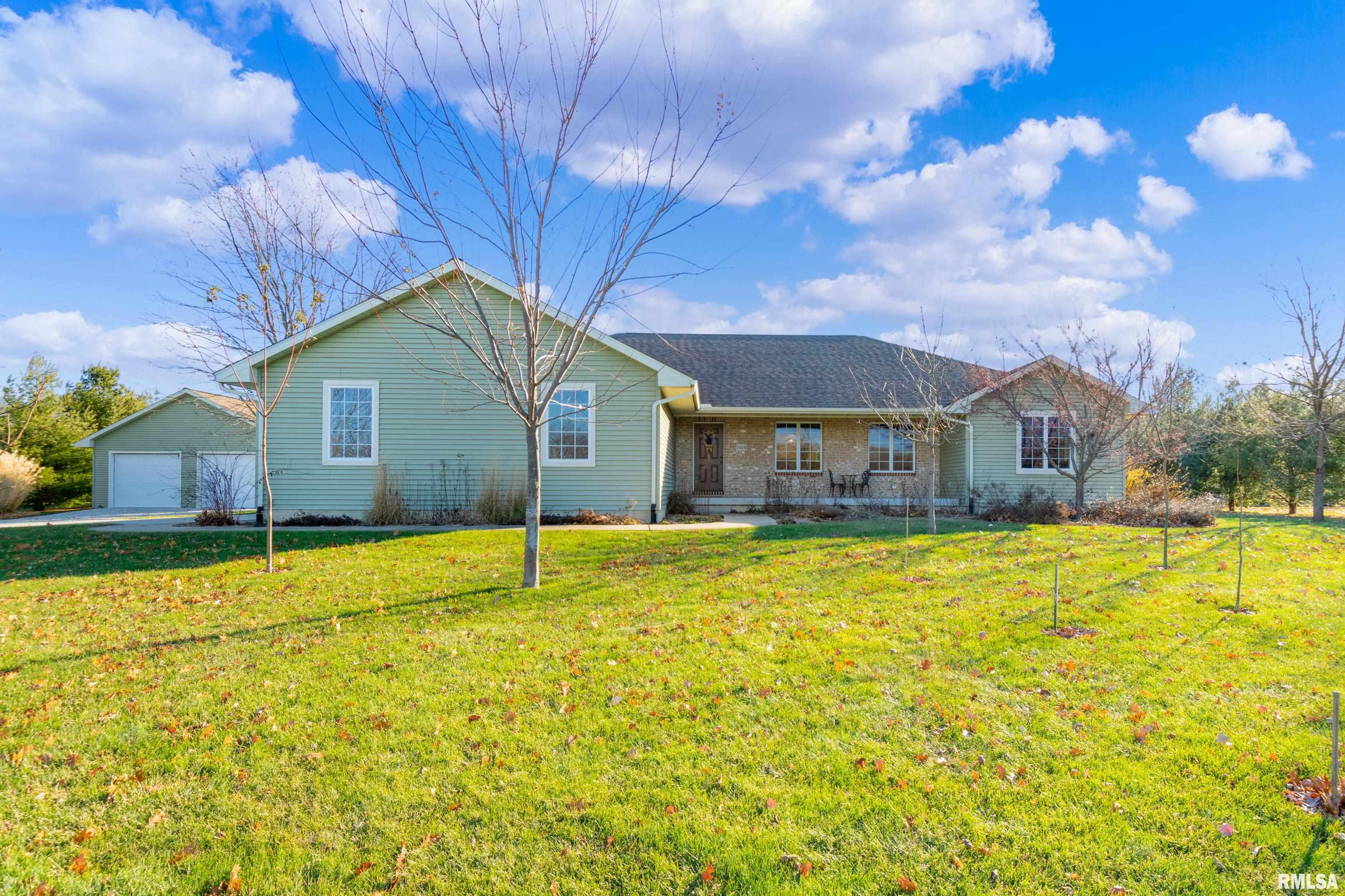 1404 Kelsey's Way Metamora, IL 61548 - Photo 1 of 50 Gallery Image 1