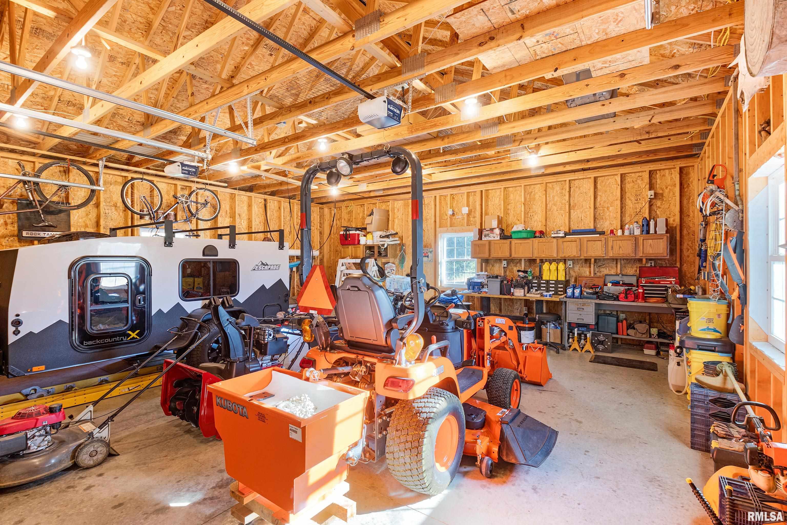 1404 Kelsey's Way Metamora, IL 61548 - Photo 12 of 50 Gallery Image 12