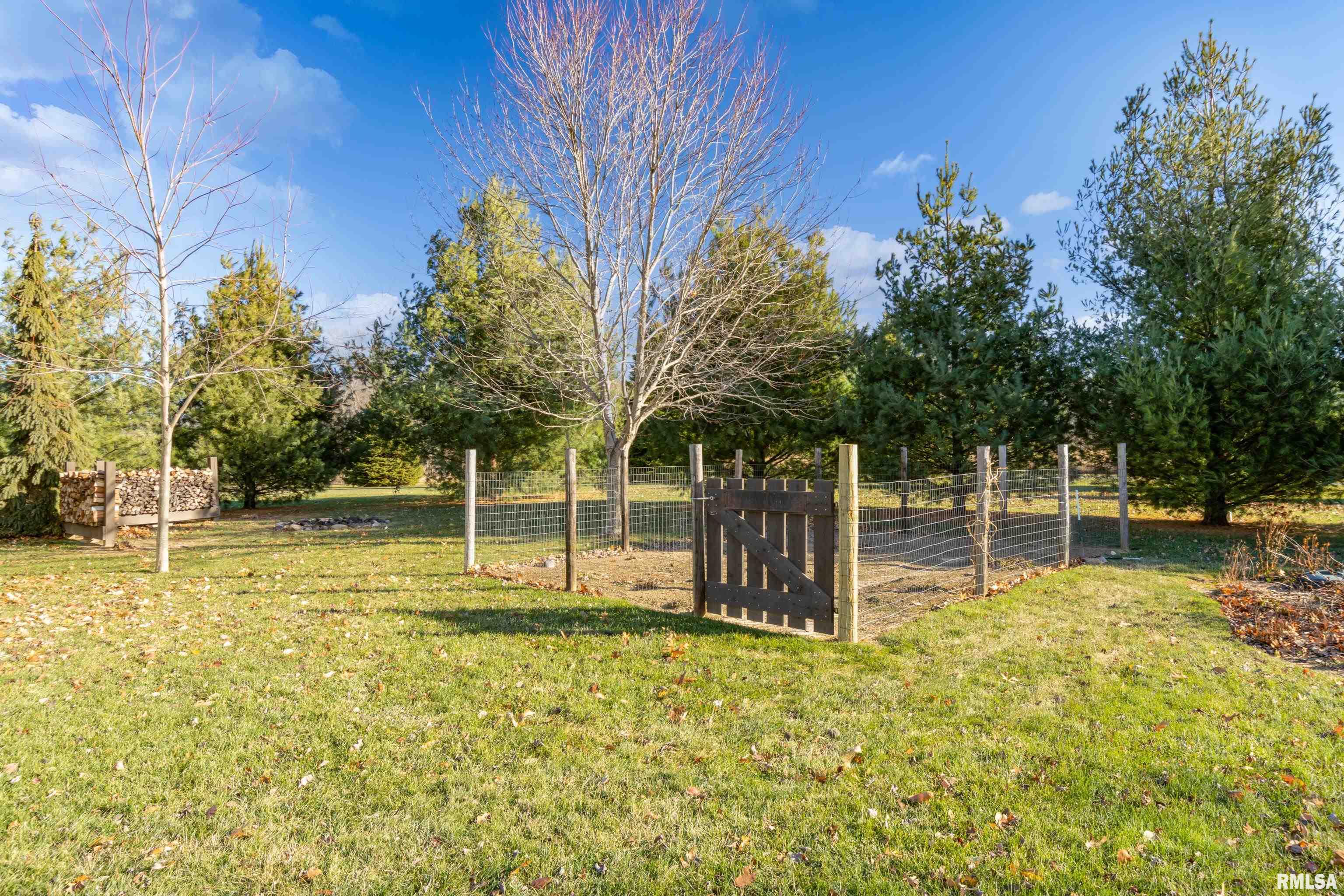 1404 Kelsey's Way Metamora, IL 61548 - Photo 10 of 50 Gallery Image 10