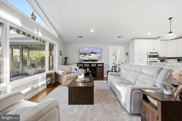 $1,125,000 | 38150 Boatman Lane, Avenue, MD 20609