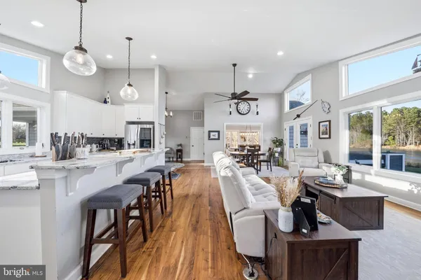 $1,125,000 | 38150 Boatman Lane, Avenue, MD 20609
