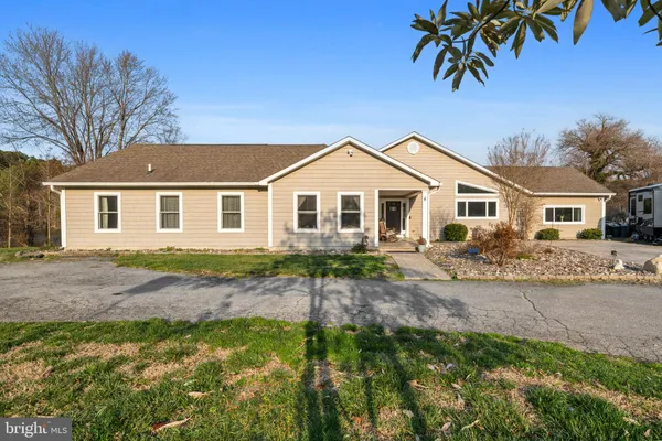 $1,125,000 | 38150 Boatman Lane, Avenue, MD 20609