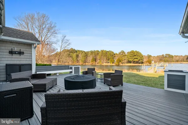 $1,125,000 | 38150 Boatman Lane, Avenue, MD 20609