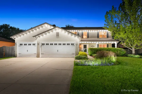 $485,000 | 2211 Hazelwood Drive, McHenry, IL 60051