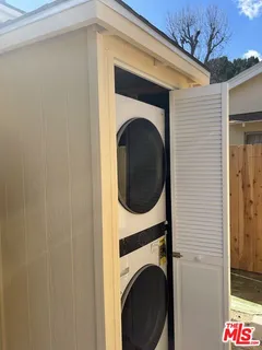 $2,000 | Wish Avenue, Van Nuys, CA 91406