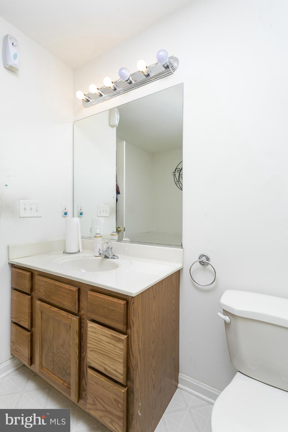 7225 Wright Road Hanover, MD 21076 - Photo 12 of 24 Bath (Master)
