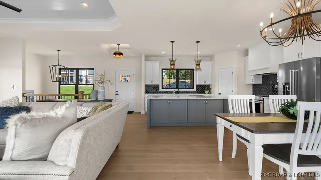 $1,354,000 | 325 Mission Bay Boulevard, Camdenton, MO 65020