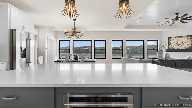 $1,354,000 | 325 Mission Bay Boulevard, Camdenton, MO 65020