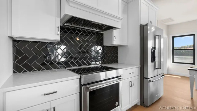 $1,354,000 | 325 Mission Bay Boulevard, Camdenton, MO 65020