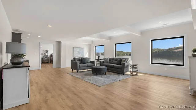 $1,354,000 | 325 Mission Bay Boulevard, Camdenton, MO 65020