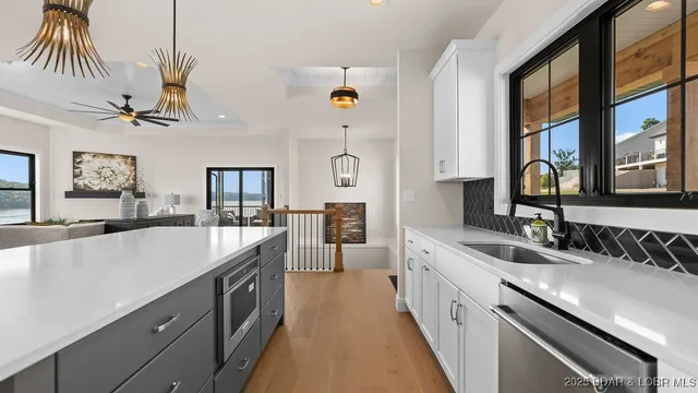 $1,354,000 | 325 Mission Bay Boulevard, Camdenton, MO 65020