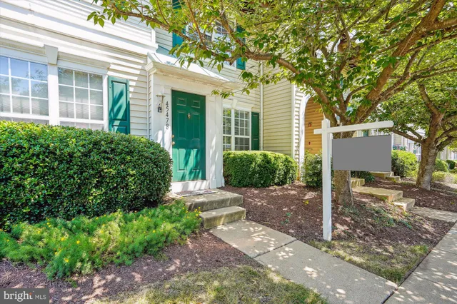 $2,700 | 45478 Whistling Terrace, Sterling, VA 20166