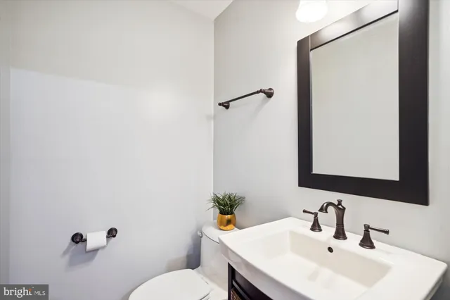 $2,700 | 45478 Whistling Terrace, Sterling, VA 20166