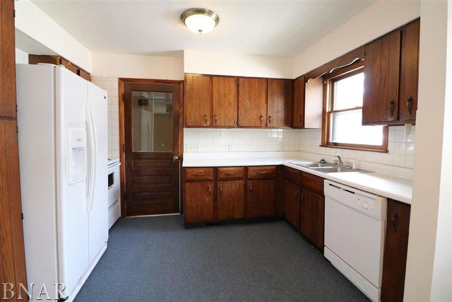 912 South Linden Street Normal, IL 61761 - Photo 4 of 24