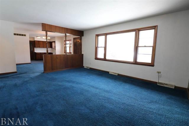 912 South Linden Street Normal, IL 61761 - Photo 5 of 24