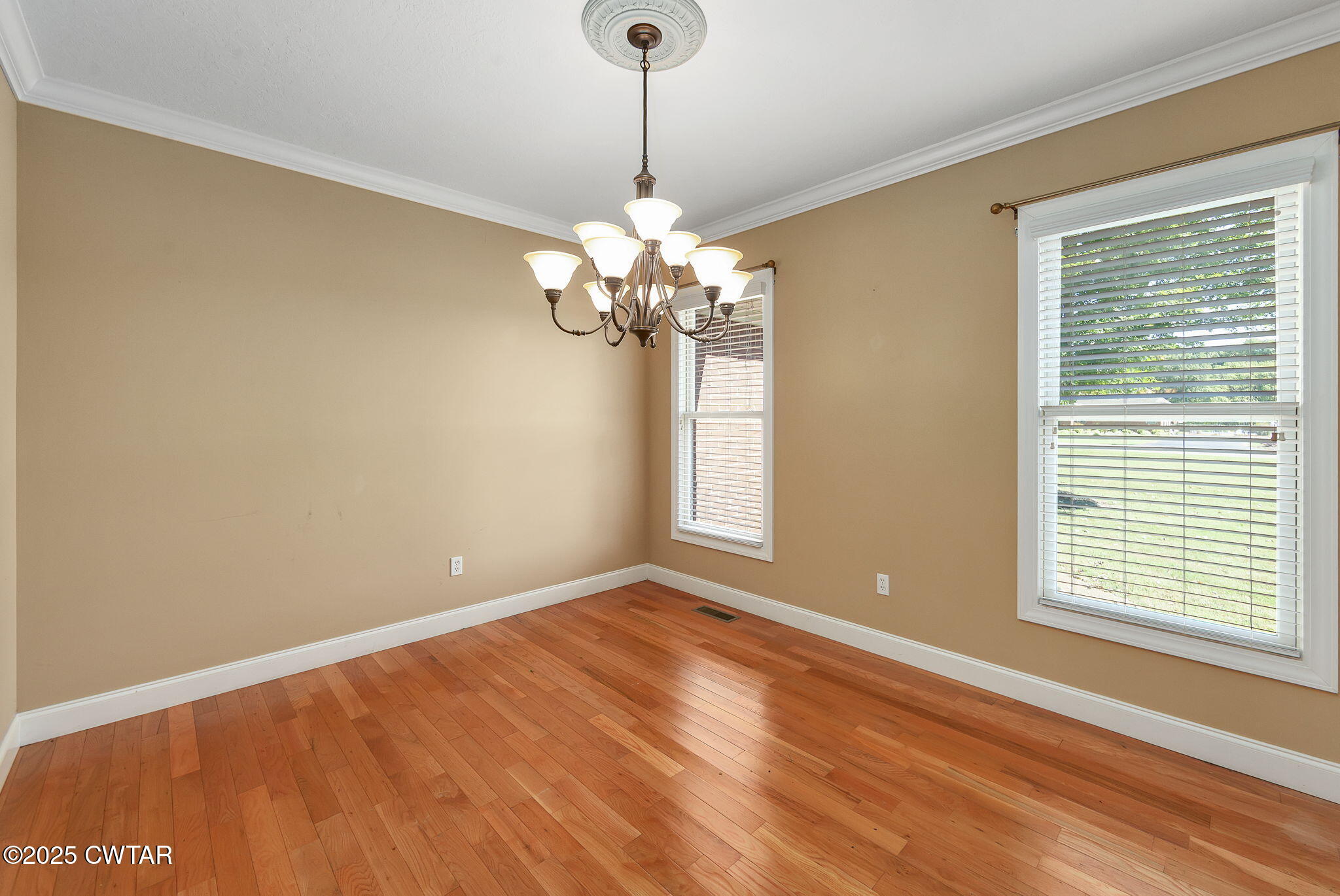495 Sycamore Lane McKenzie, TN 38201 - Photo 17 of 21 a view of livingroom with window