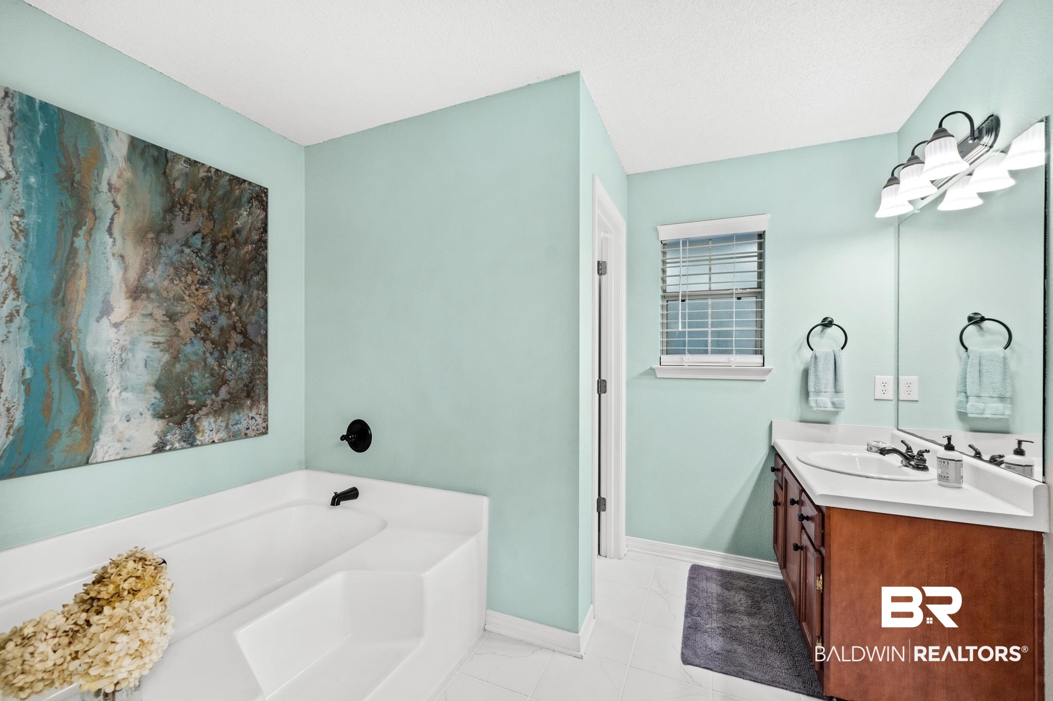 28524 Turkey Branch Drive Daphne, AL 36526 - Photo 22 of 32 Primary Bath