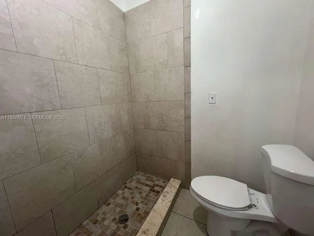 $3,000 | 2661 Northwest 33rd Street, Miami, FL 33142