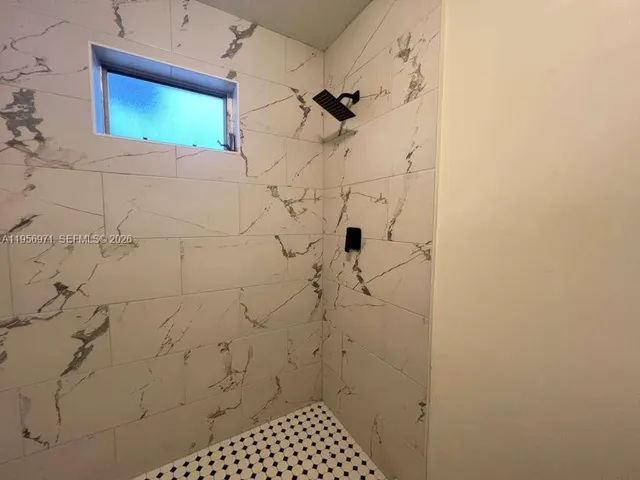 $3,000 | 2661 Northwest 33rd Street, Miami, FL 33142