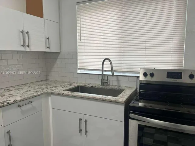 $3,000 | 2661 Northwest 33rd Street, Miami, FL 33142