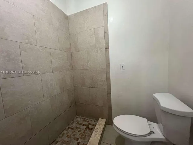 $3,000 | 2661 Northwest 33rd Street, Miami, FL 33142