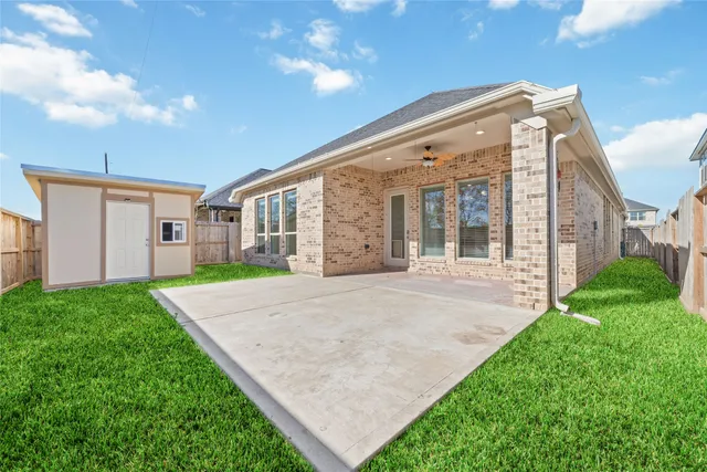 $375,000 | 31423 Splitting Willow Lane, Fulshear, TX 77441