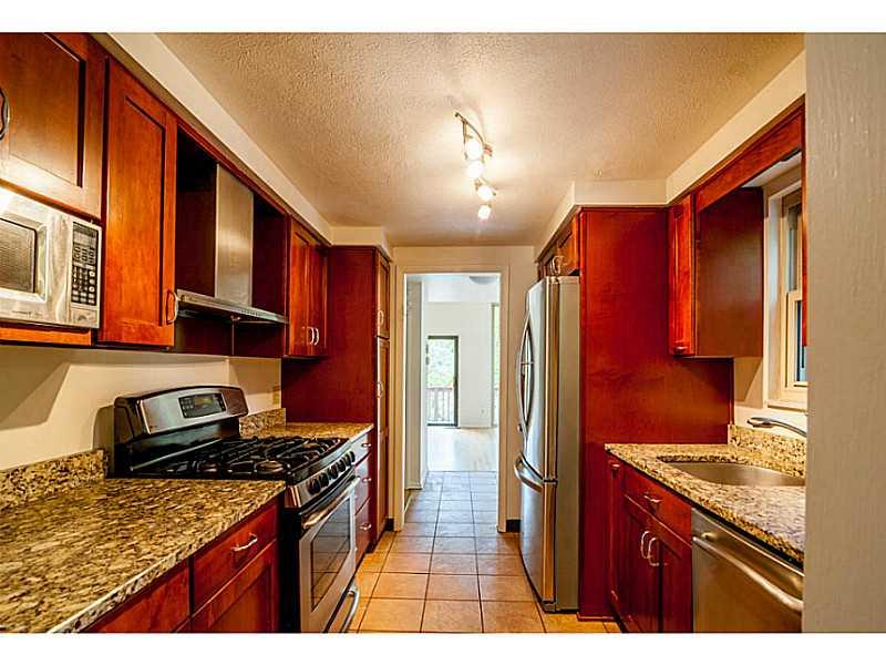 132 Maple Heights Road Pittsburgh, PA 15232 - Photo 7 of 21 Kitchen.