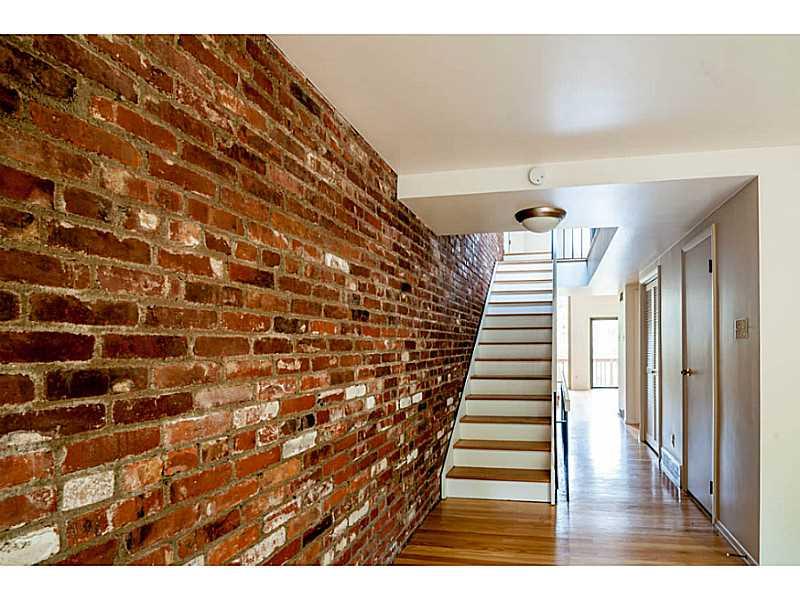 132 Maple Heights Road Pittsburgh, PA 15232 - Photo 9 of 21 Interior Space/Layout.