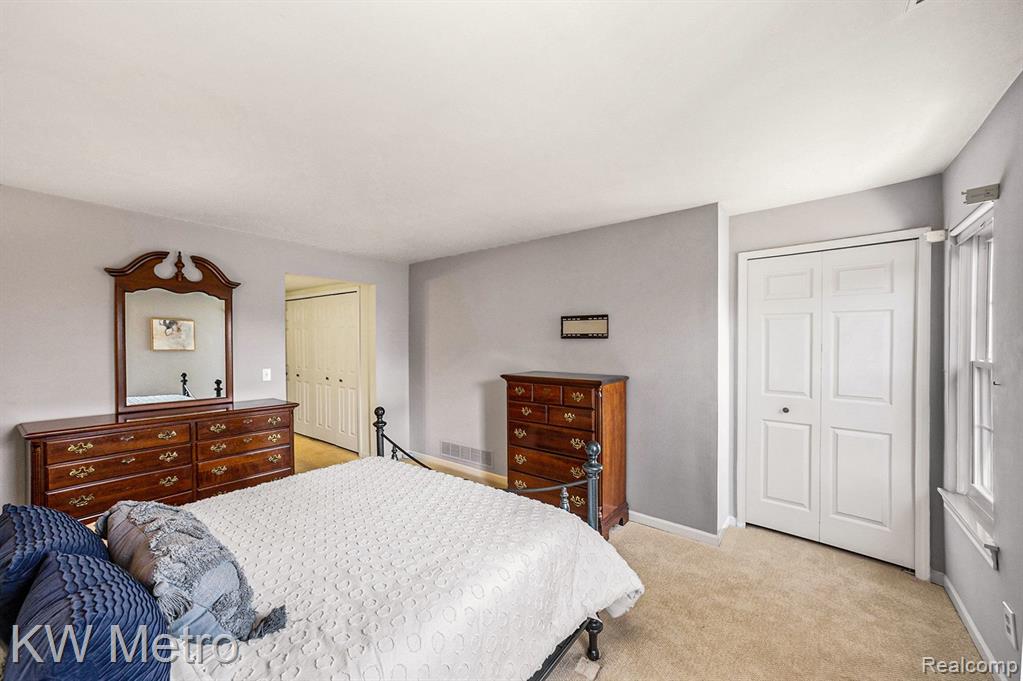1695 Huntington Park, Unit D Rochester Hills, MI 48309 - Photo 13 of 24