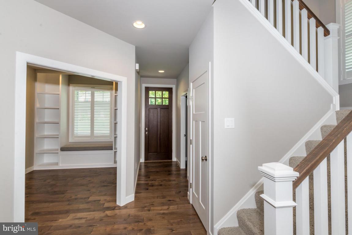 109 Shober Lane Lititz, PA 17543 - Photo 3 of 28 Gallery Image 3
