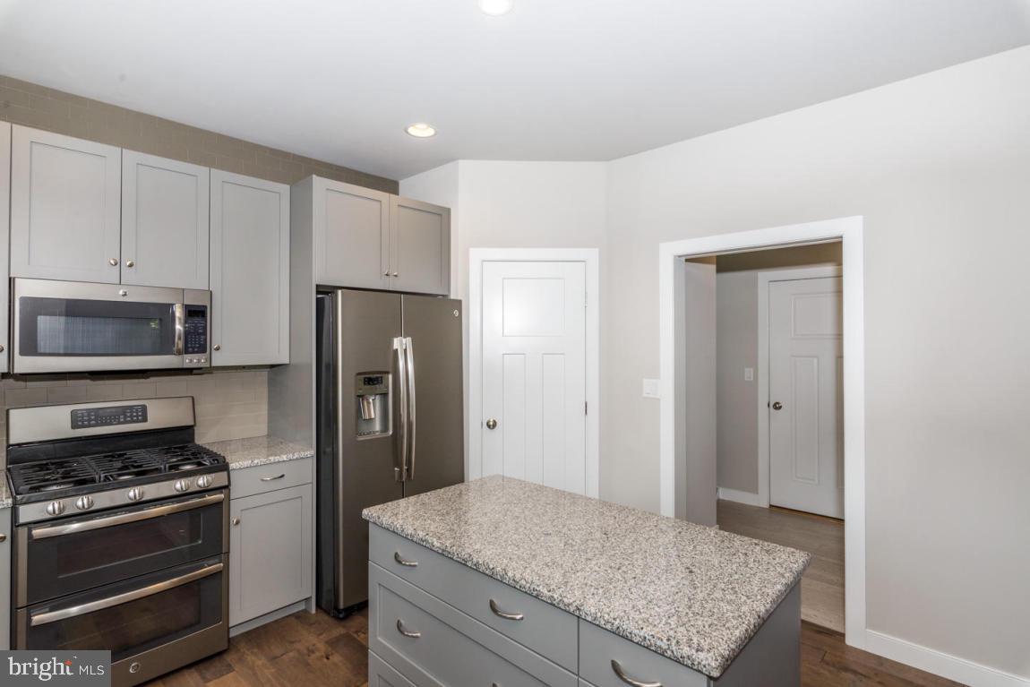 109 Shober Lane Lititz, PA 17543 - Photo 6 of 28 Gallery Image 6