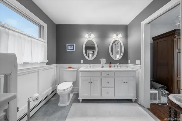 $849,990 | 243 South Dunton Avenue, East Patchogue, NY 11772