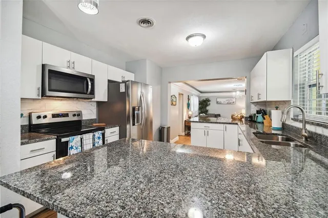 $3,200 | 3915 North Ridge Avenue, Tampa, FL 33603