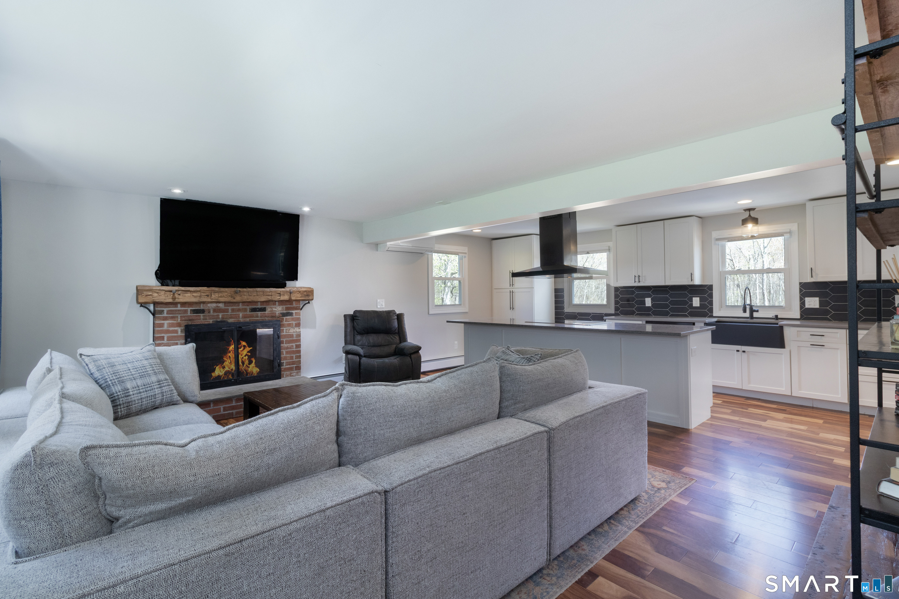 204 Old Stagecoach Road Meriden, CT 06450 - Photo 10 of 40