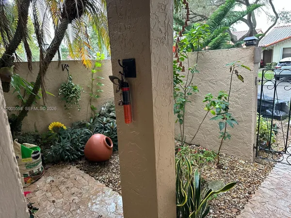 $599,000 | 6633 Northwest 178th Terrace, Hialeah, FL 33015