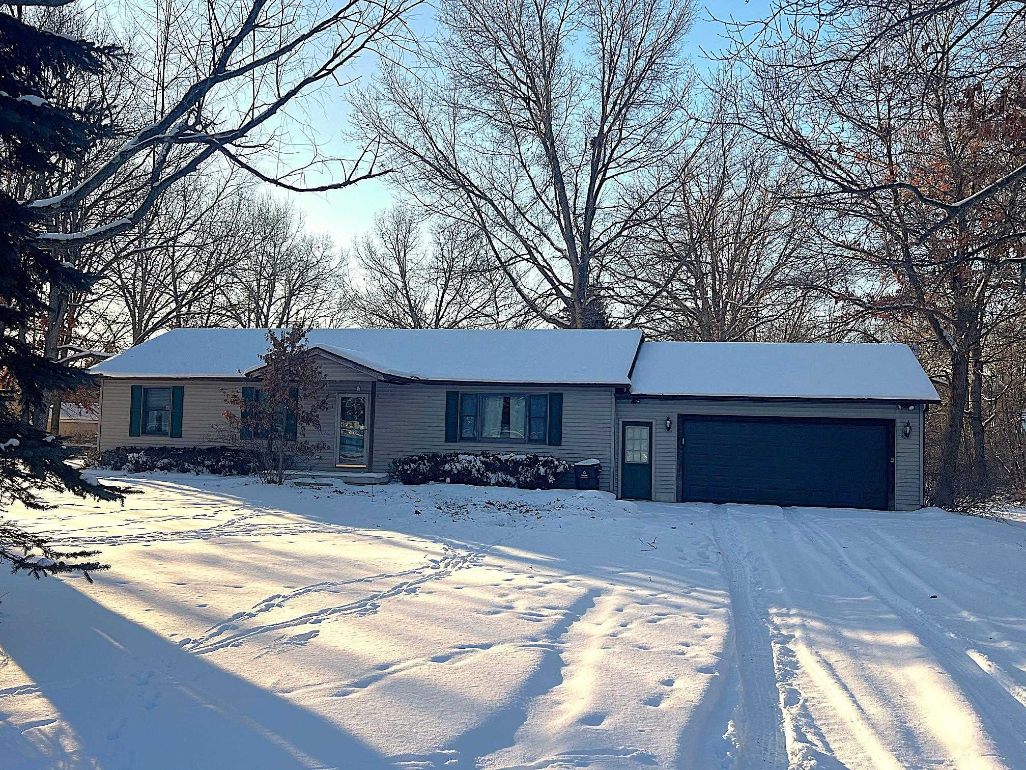 4751 West Bath Road Perry, MI 48872 - Photo 2 of 25