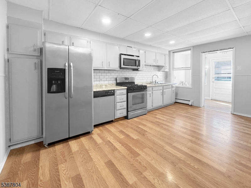 204 Mercer Street Phillipsburg, NJ 08865 - Photo 7 of 16