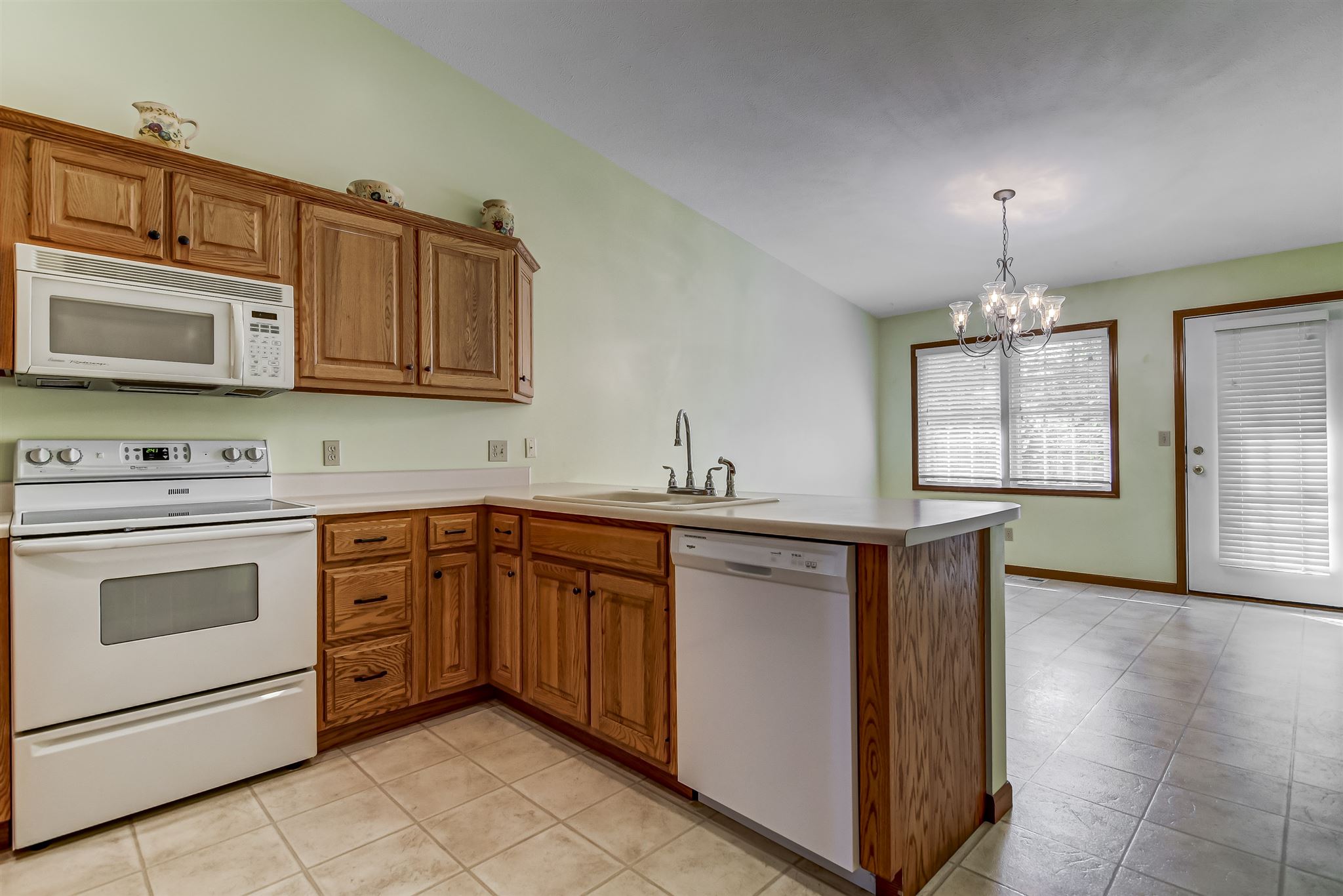 3209 Sequoia Drive Springfield, IL 62712 - Photo 11 of 35 Gallery Image 11