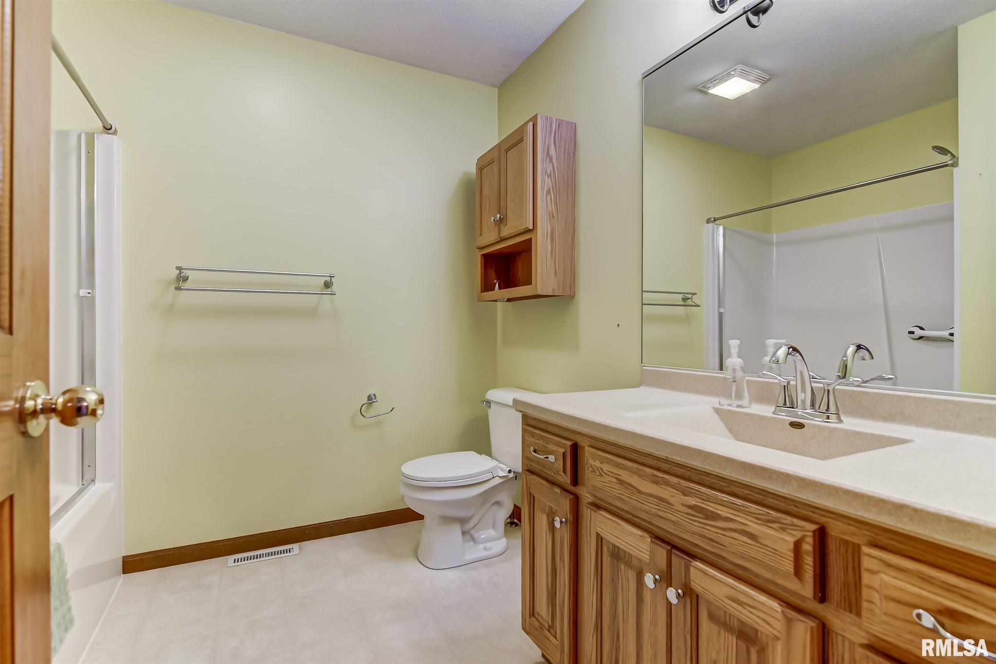 3209 Sequoia Drive Springfield, IL 62712 - Photo 20 of 35 Gallery Image 20