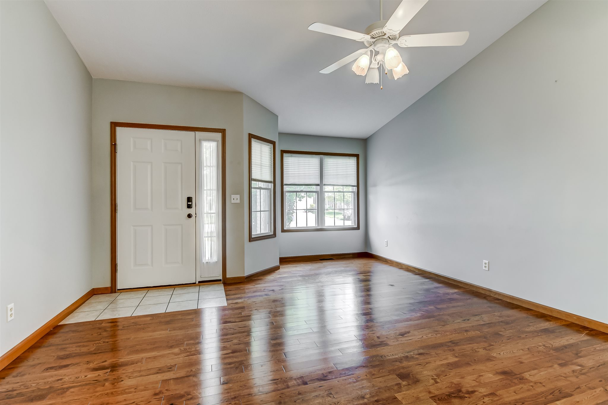 3209 Sequoia Drive Springfield, IL 62712 - Photo 2 of 35 Gallery Image 2